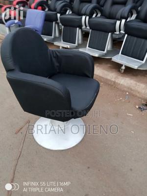 Rotating Styling Seats - thumbnail 2