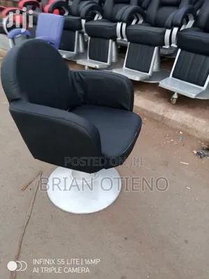 Rotating Styling Seats