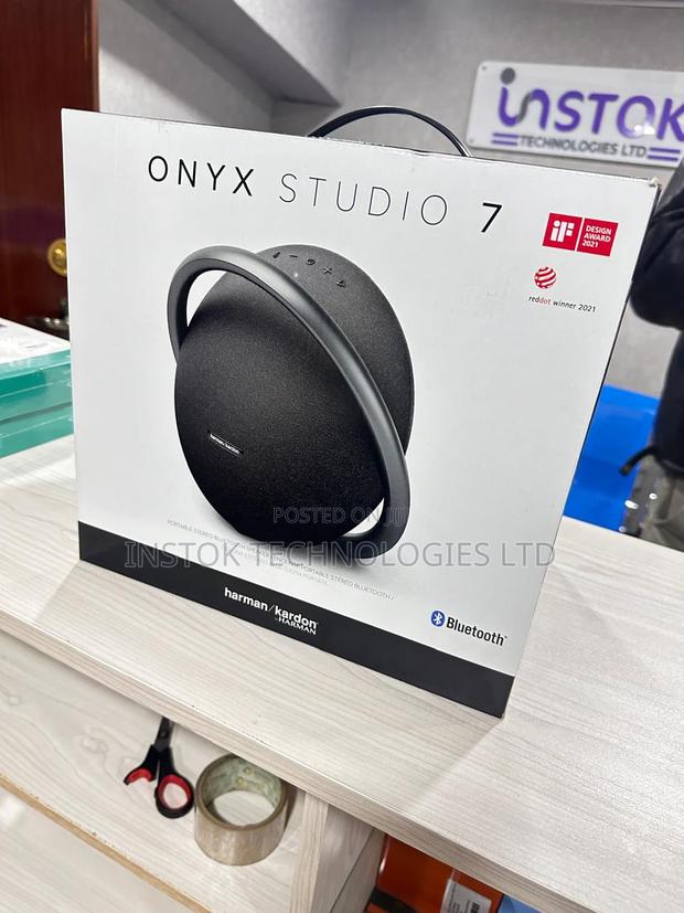 Harman Kardon Onyx Studio 7 Portable Stereo Bluetooth Speake