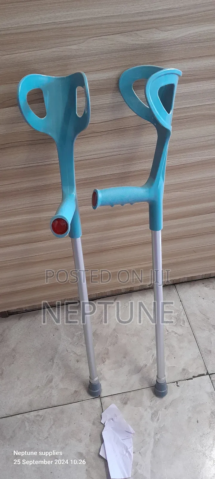 Open Arm Elbow Crutches Grey
