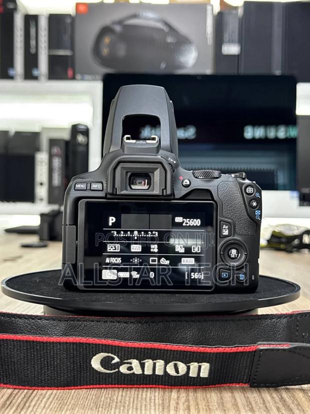 Canon 250 With 18:55mm - thumbnail 3