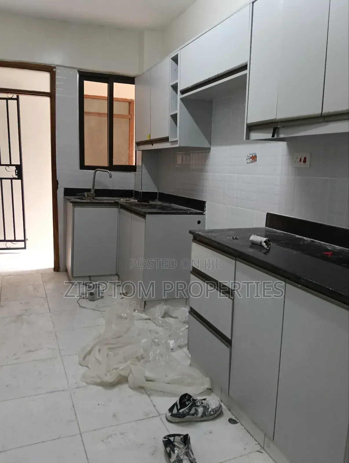 3bdrm Apartment in South B for rent
