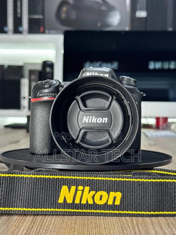 Nikon D7500 With 50mm 1.8 - thumbnail 3