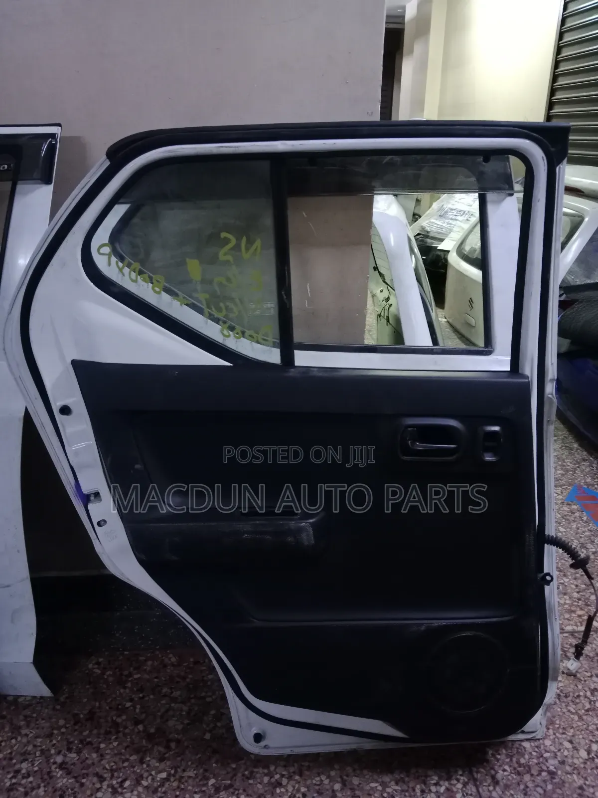 Suzuki Alto Back/Rear Door