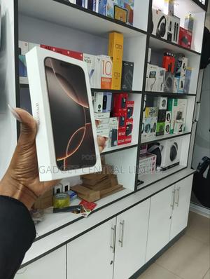 New Apple iPhone 16 Pro 256 GB Black - thumbnail 2