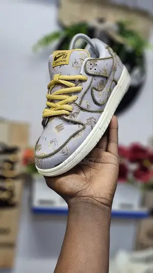 SB Low Dunk
