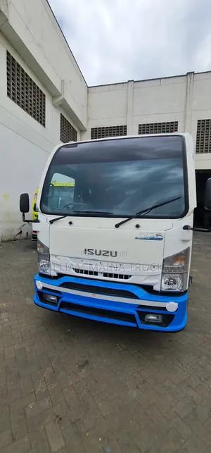 New Isuzu NQR 2024