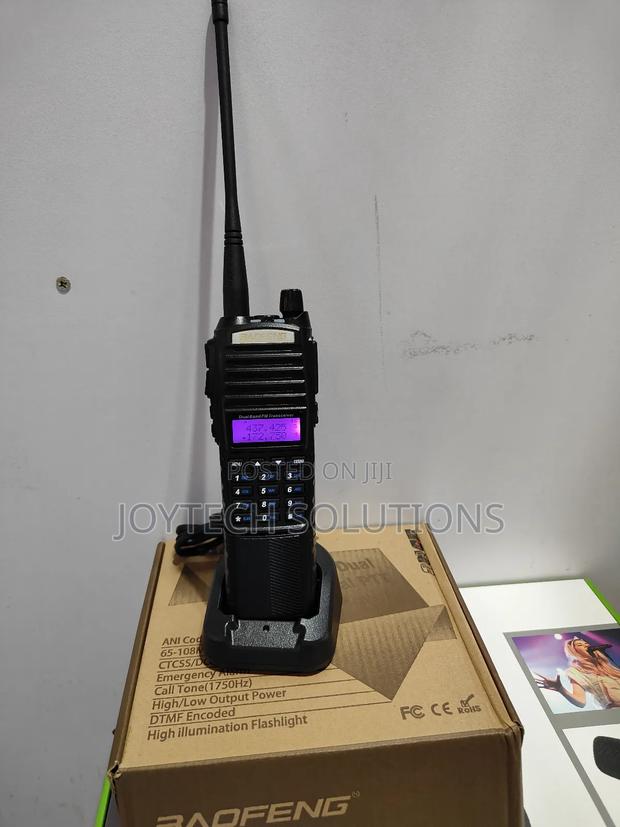 Uv 82 Walkie Talkie ( 3800 Mah 8 Watts )