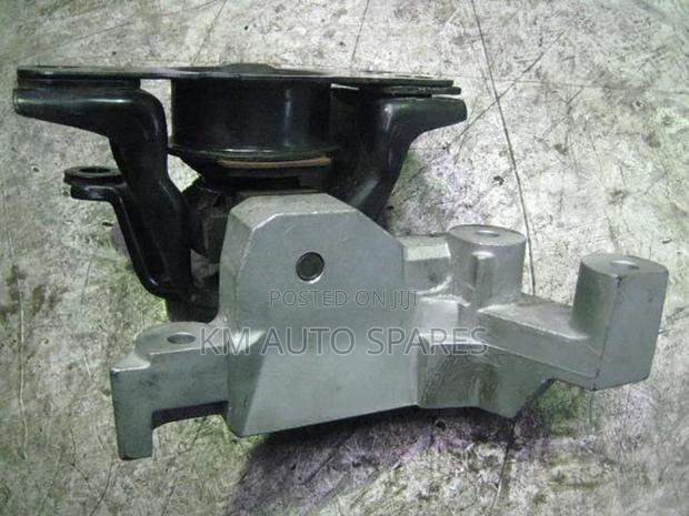 Nissan Lafesta Engine Mount. - thumbnail 2