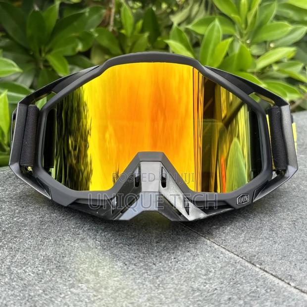 Ski Goggles (For Snow Sports) / Riding Goggles