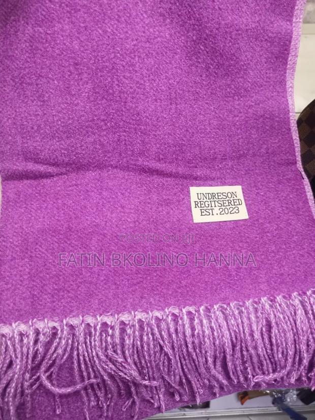 Lovely Cashmere Shawls / Scarf - thumbnail 2