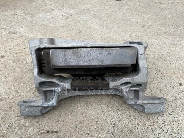 Mazda Cx5 Right Engine Mount