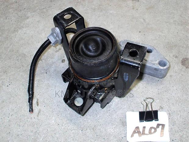Suzuki Solio Engine Mount.