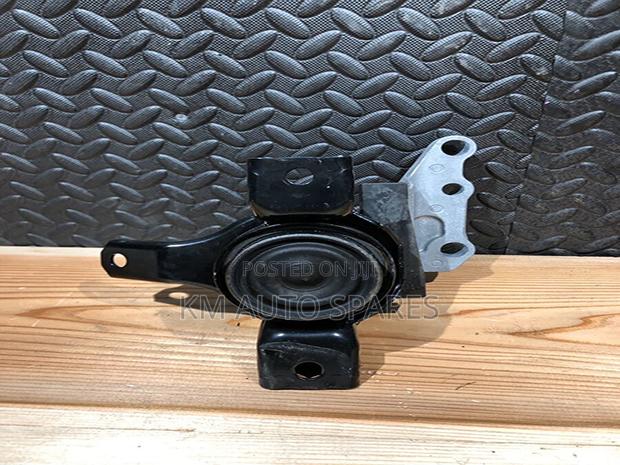 Suzuki Solio Engine Mount. - thumbnail 2
