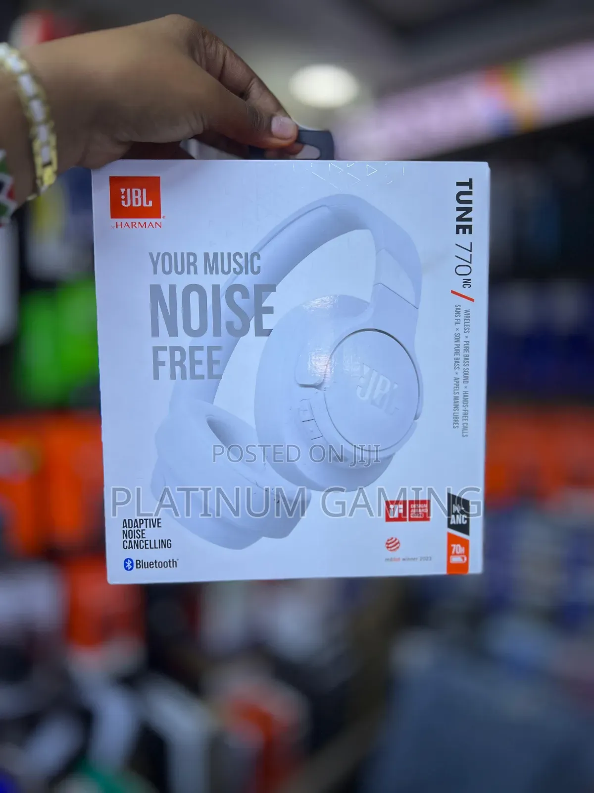 White Jbl Tune 770 Nc Wireless Headphones
