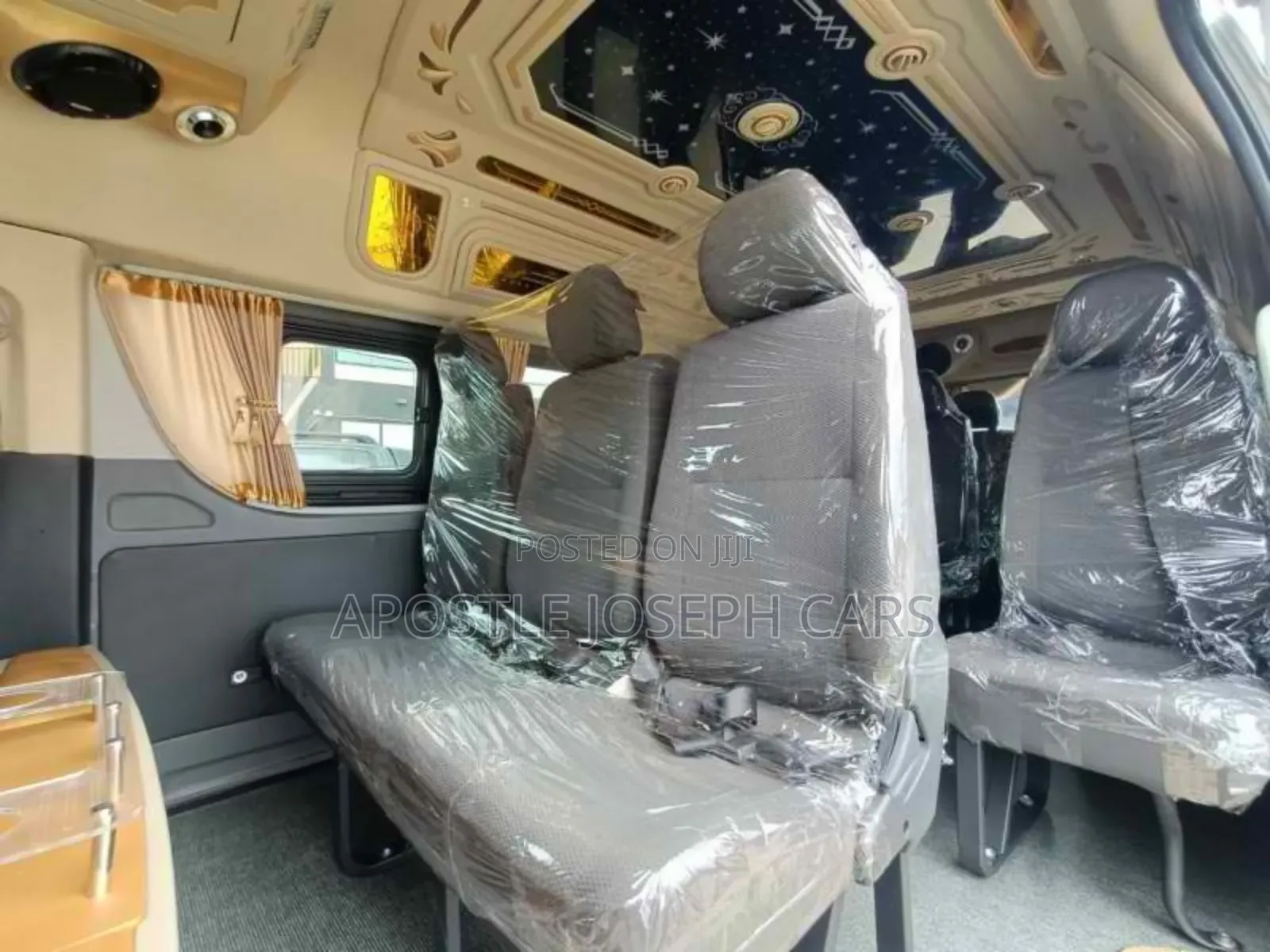 Toyota HiAce 2015 White