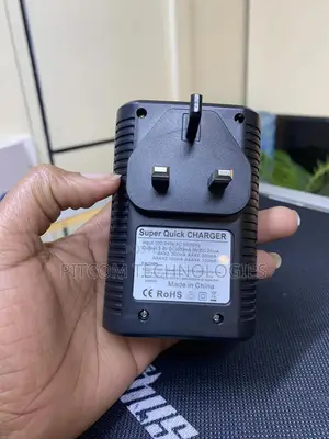 Rechargeable Batteries Charger For Aa,Aaa 9v