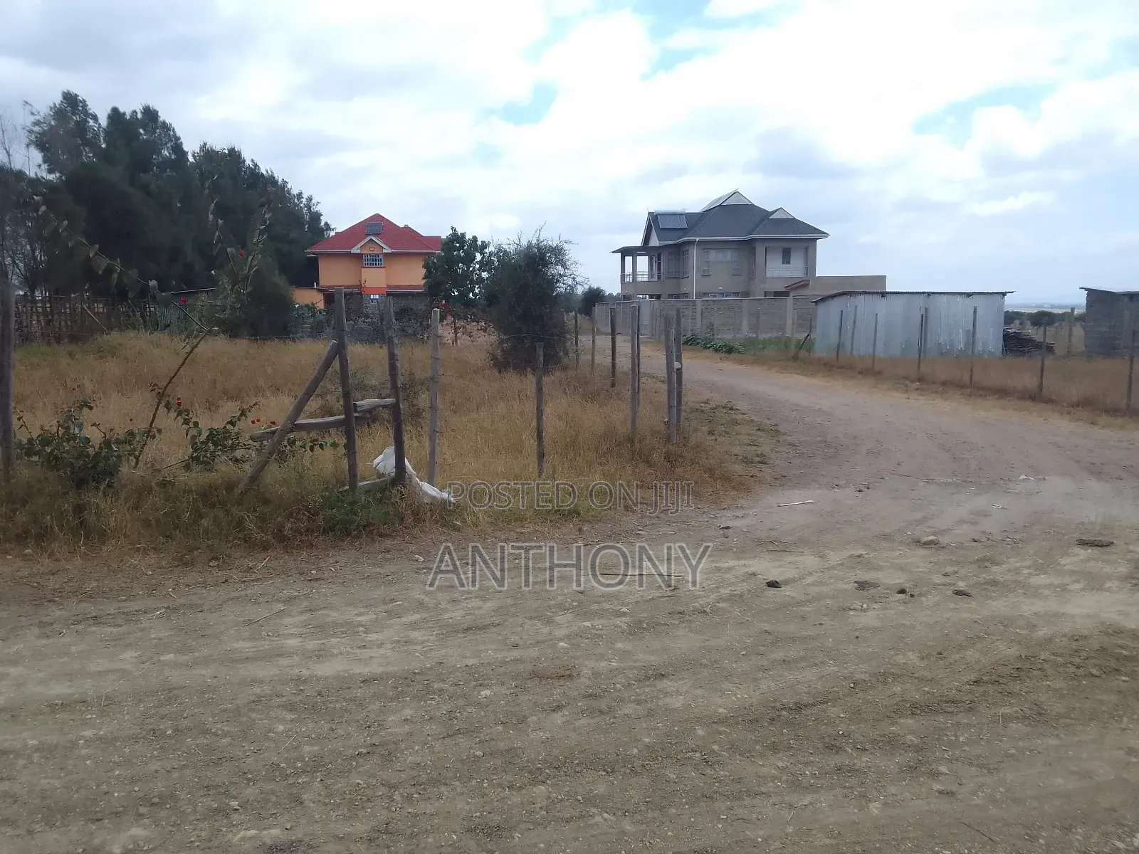 Kitengela, Enkasiti. 1/8 Acre