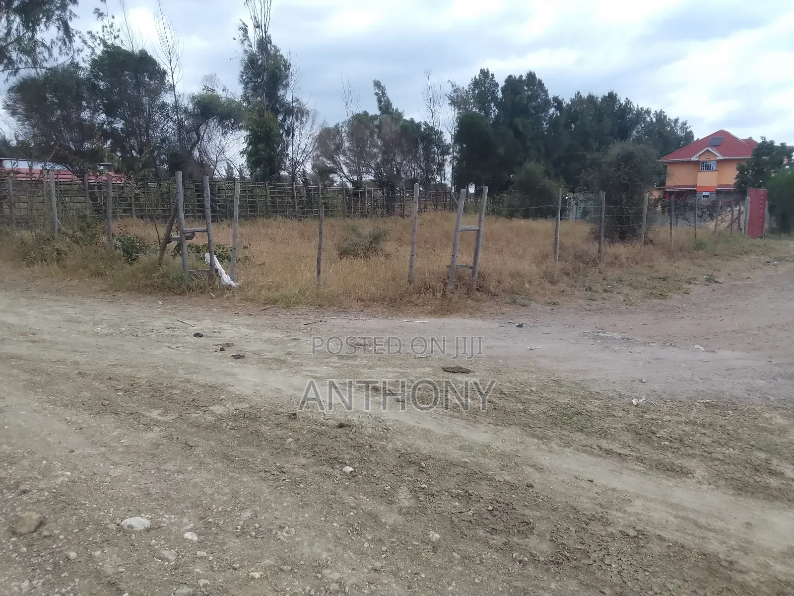 Kitengela, Enkasiti. 1/8 Acre