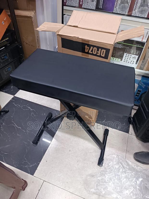 Soundking Keyboard Bench - main view