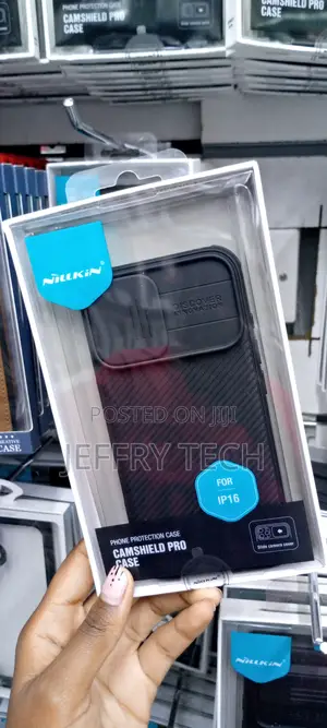Black Nilkin Smart Case for iPhone 16