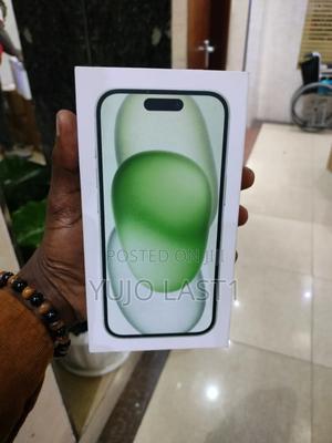 New Apple iPhone 15 128 GB Green - main view
