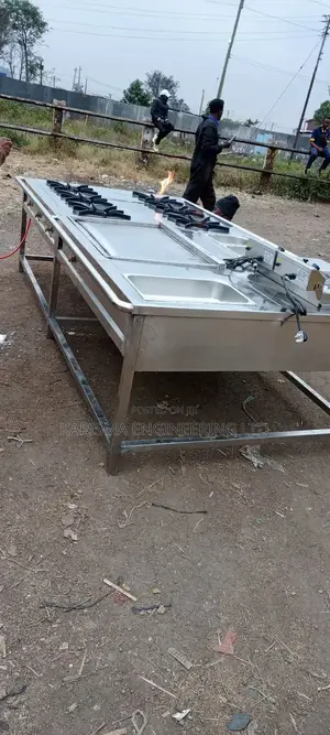 Combined Commercial Cooker With Double Bowl Deep Friers