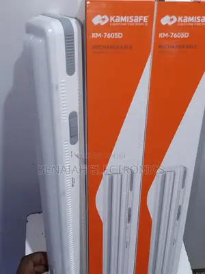 Kamisafe KM-7605D Rechargeable Lamp