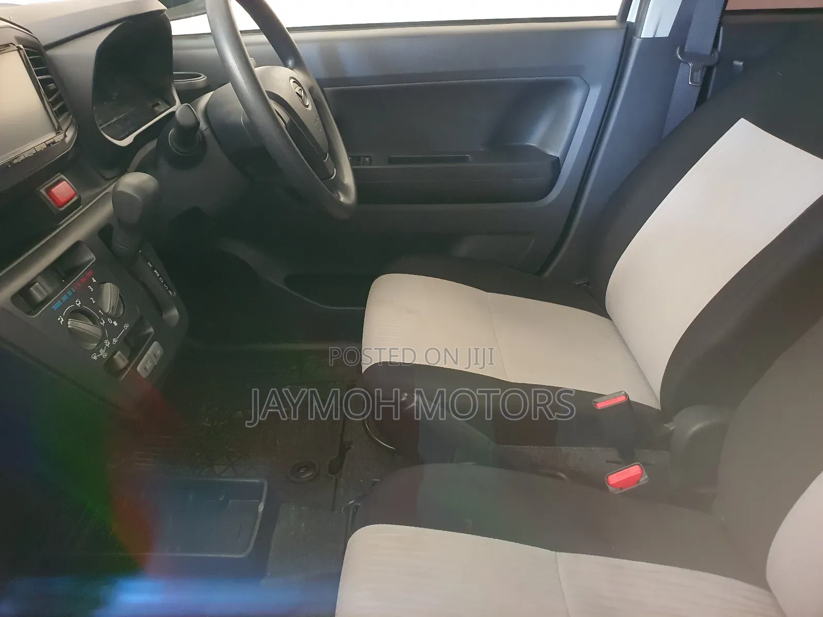 Daihatsu Mira 2018 Silver