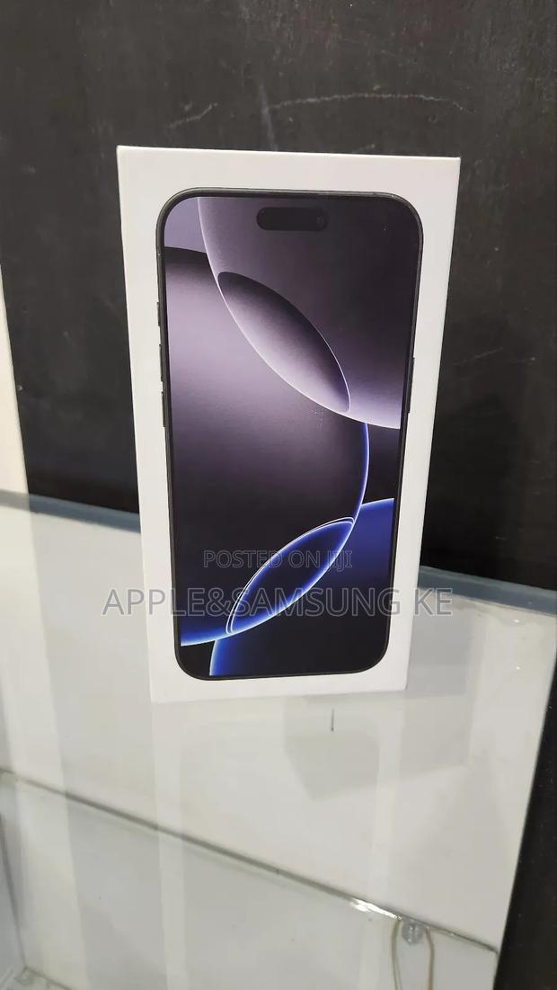 New Apple iPhone 16 Pro Max 256 GB Black