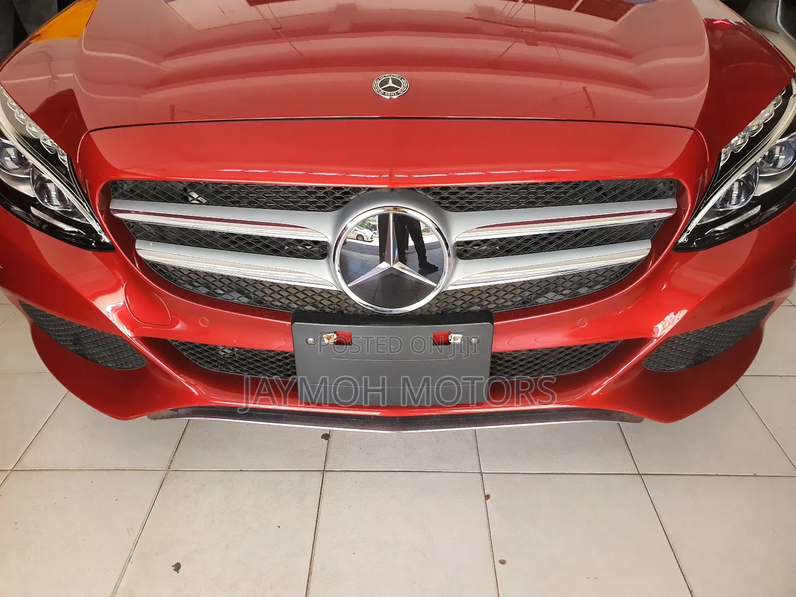 Mercedes-Benz C200 2018 Red