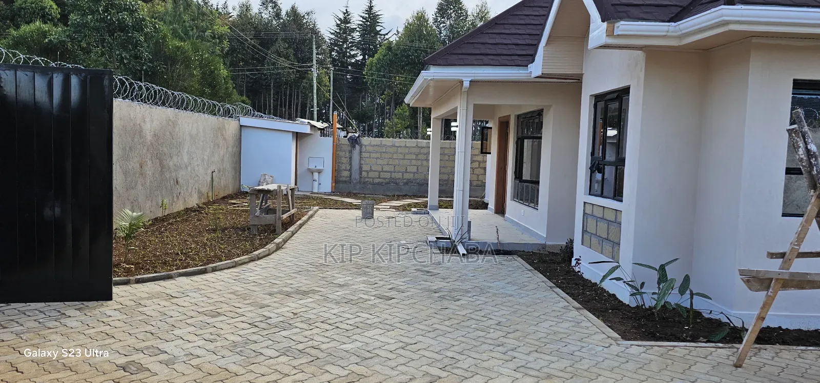 3bdrm Bungalow in Elgonview for sale