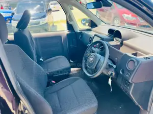 Toyota Spade 1.5 2017 Purple