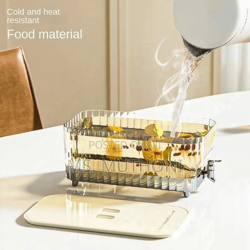 Glass Beverage Dispenser With Clamp Lid
