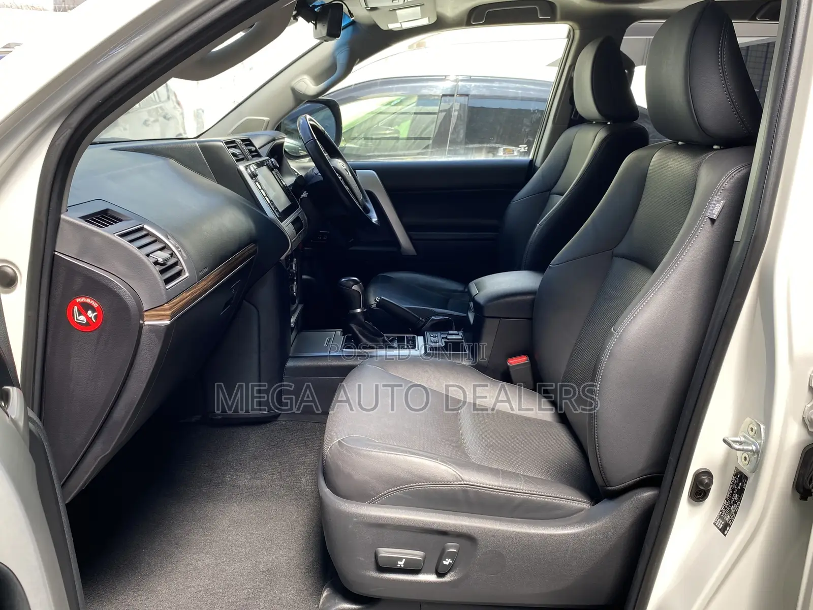Toyota Land Cruiser Prado 2019 Pearl