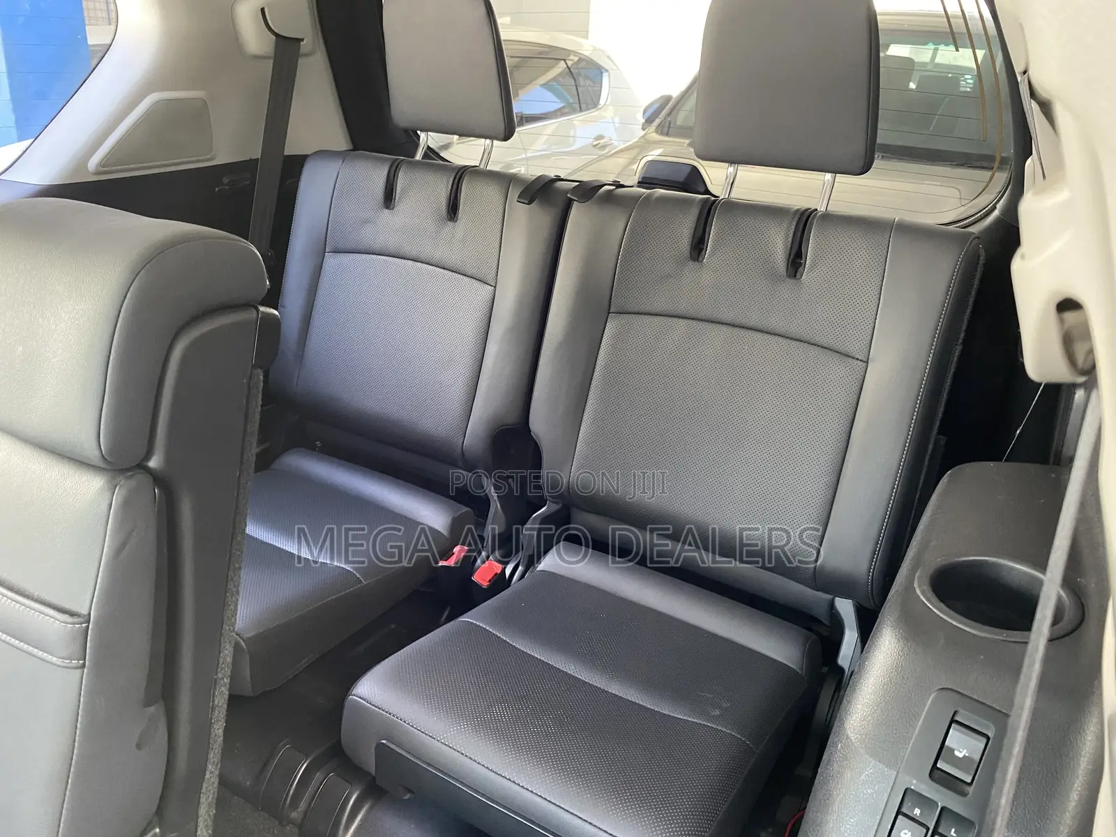 Toyota Land Cruiser Prado 2019 Pearl