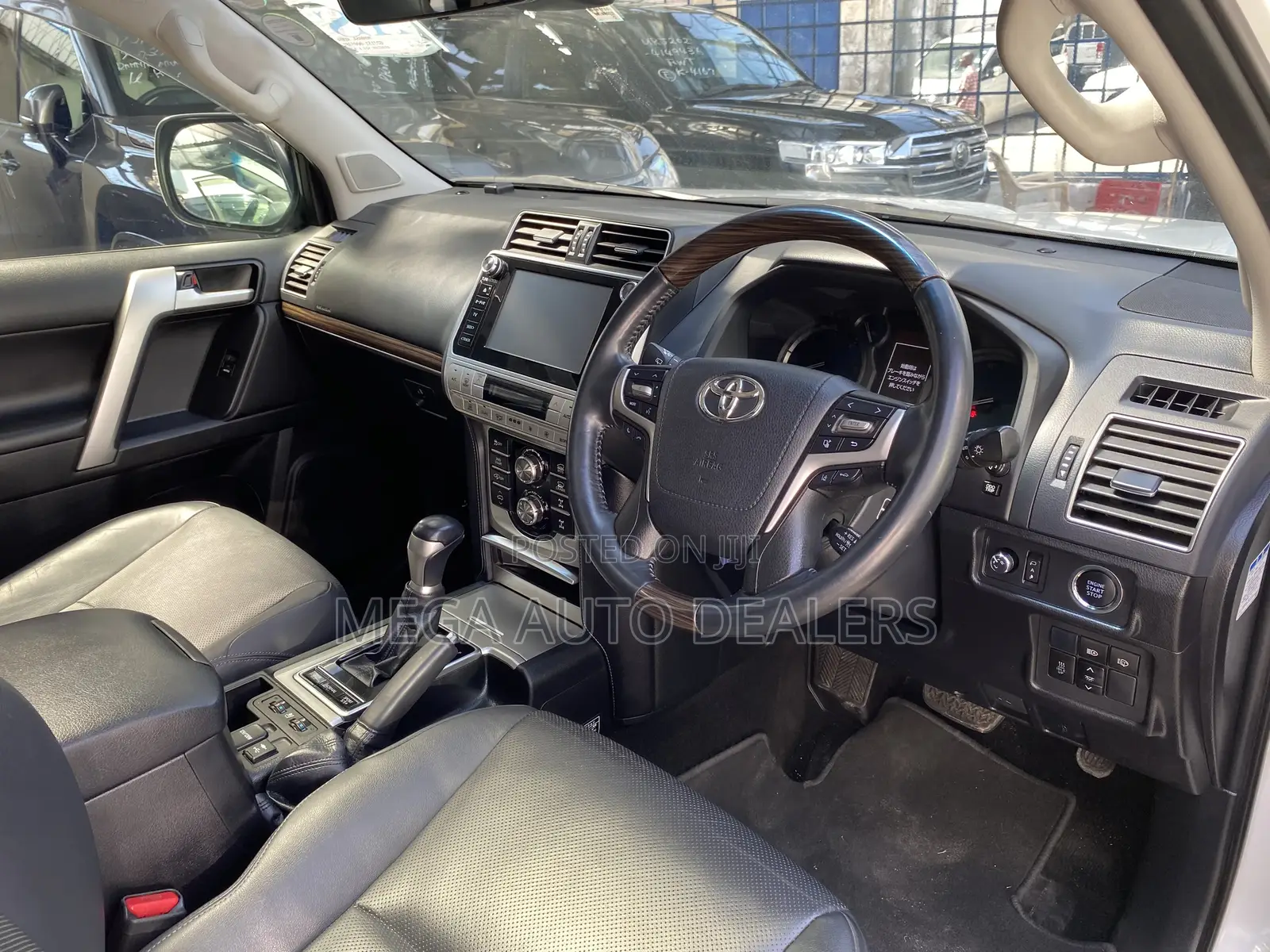 Toyota Land Cruiser Prado 2019 Pearl