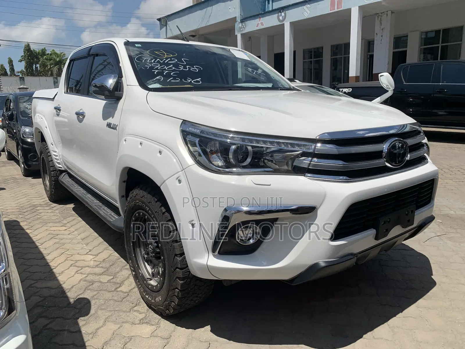 Toyota Hilux 2018 White