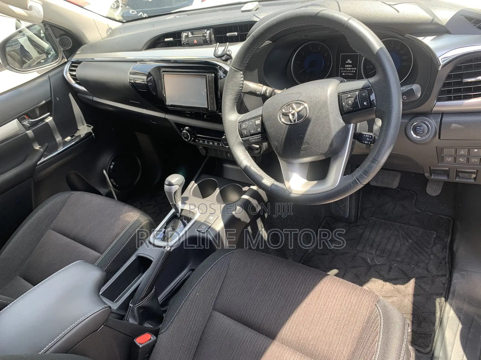 Toyota Hilux 2018 White
