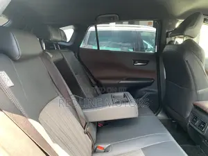 Toyota Harrier 2.0 4WD 2020 Blue