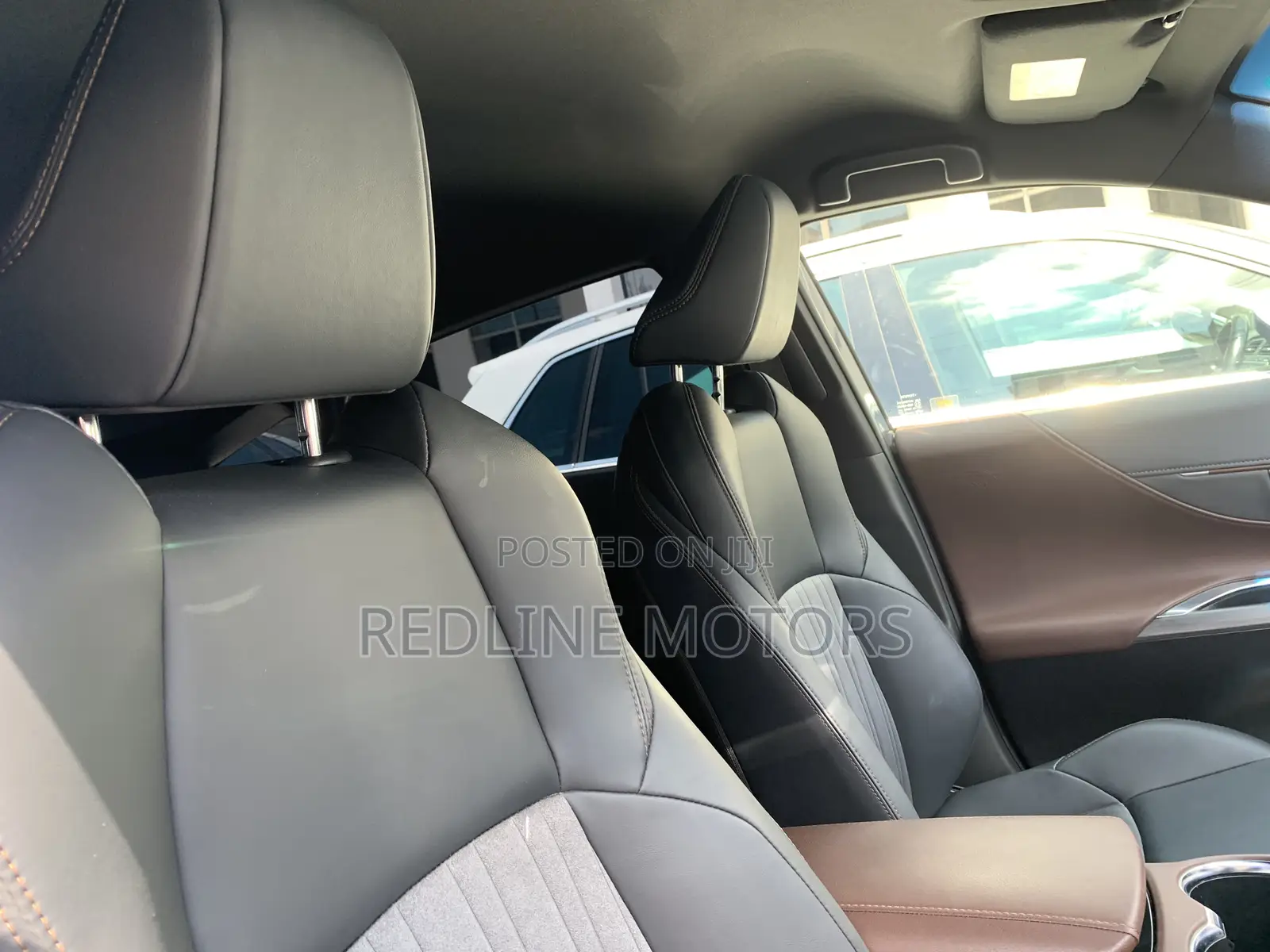 Toyota Harrier 2.0 4WD 2020 Blue