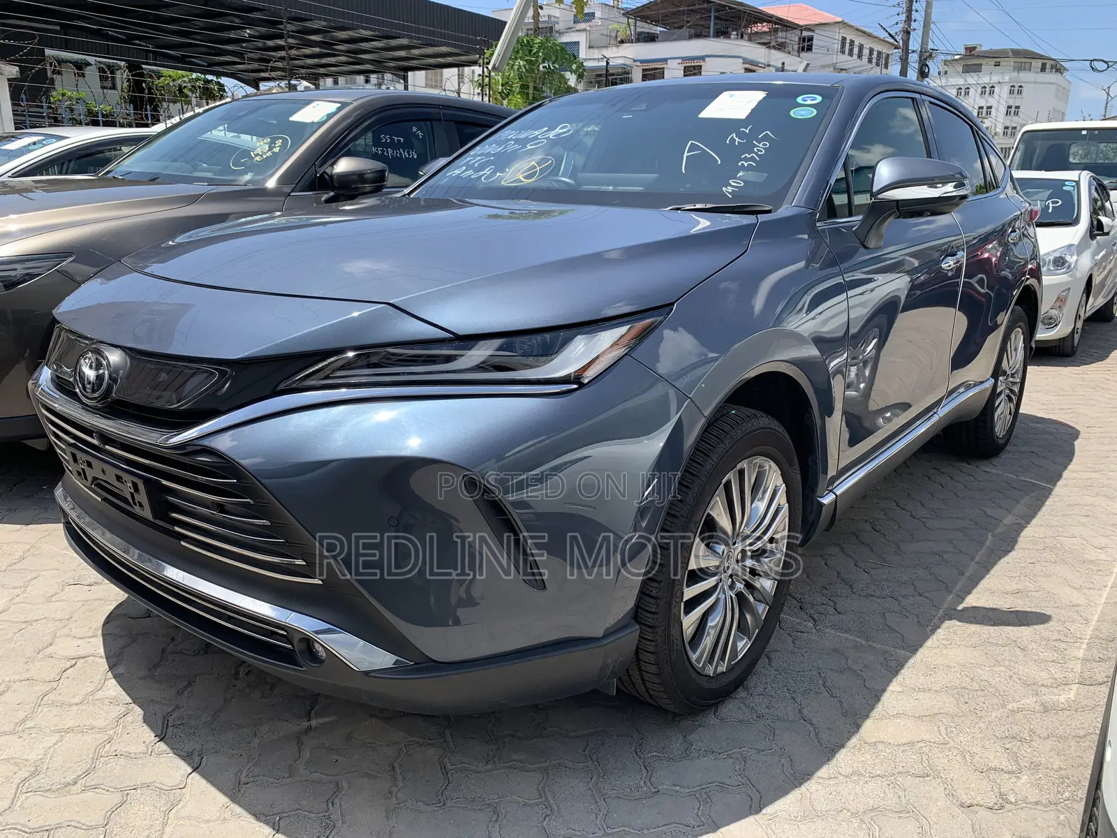 Toyota Harrier 2.0 4WD 2020 Blue