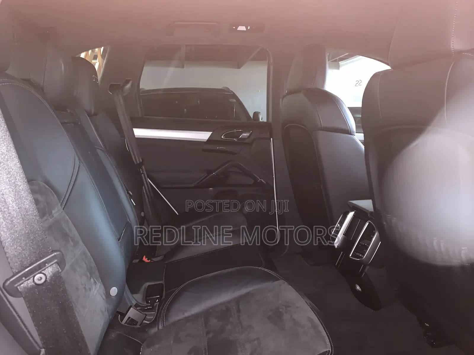 Porsche Cayenne GTS AWD 2018 Pearl