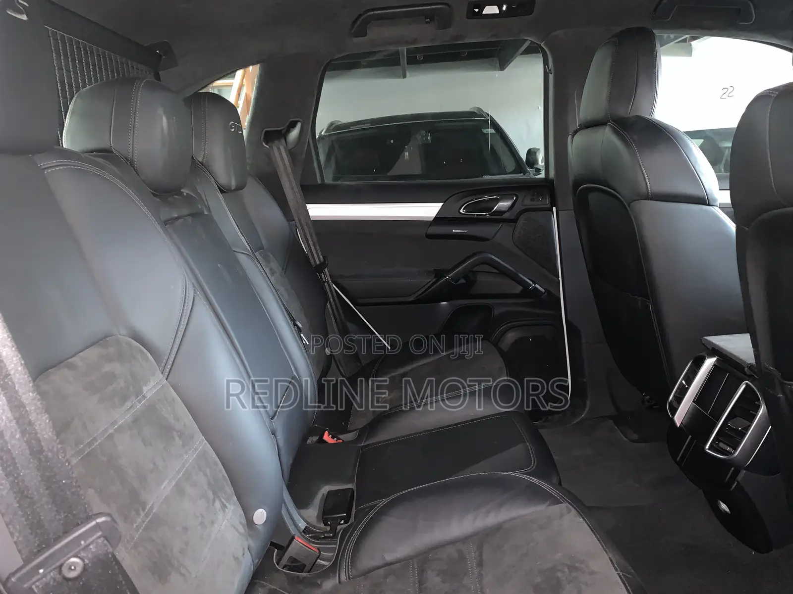 Porsche Cayenne GTS AWD 2018 Pearl