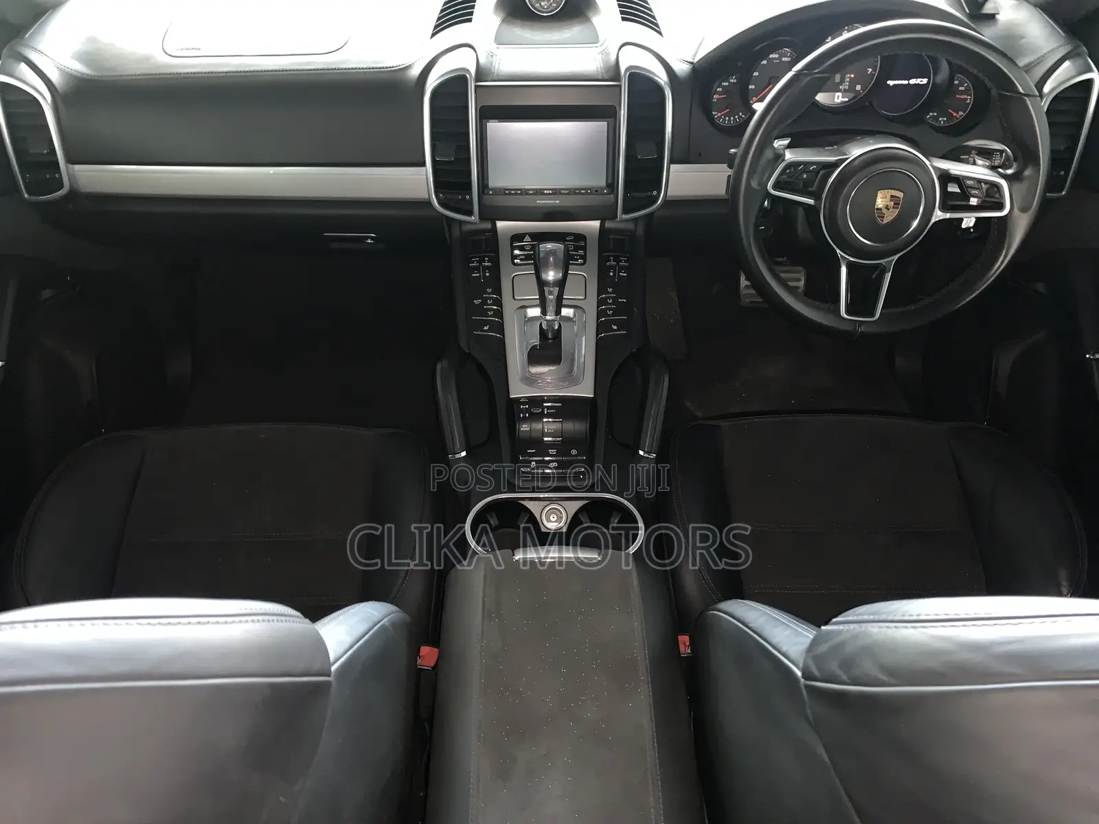 Porsche Cayenne GTS AWD 2018 Pearl