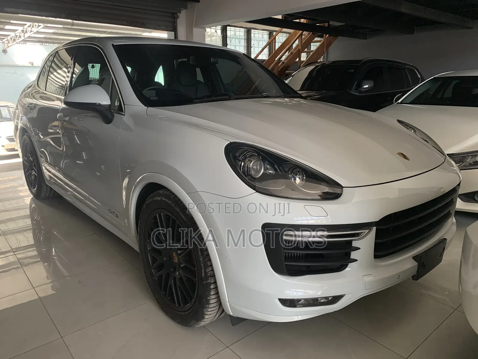 Porsche Cayenne GTS AWD 2018 Pearl