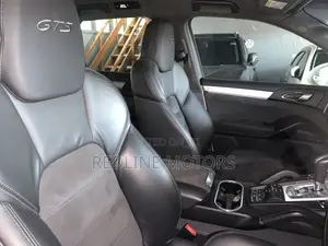 Porsche Cayenne GTS AWD 2018 Pearl