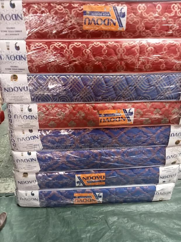 Mattress, 4x6 8 Inches Quilted Mattress