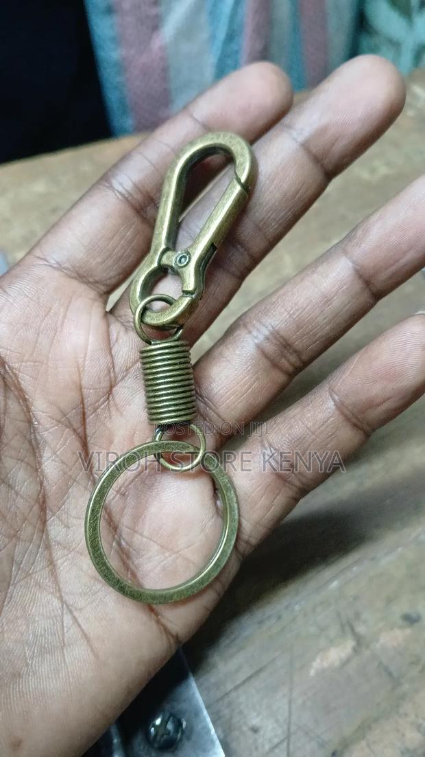 Mettalic Spring Key Holder - main view