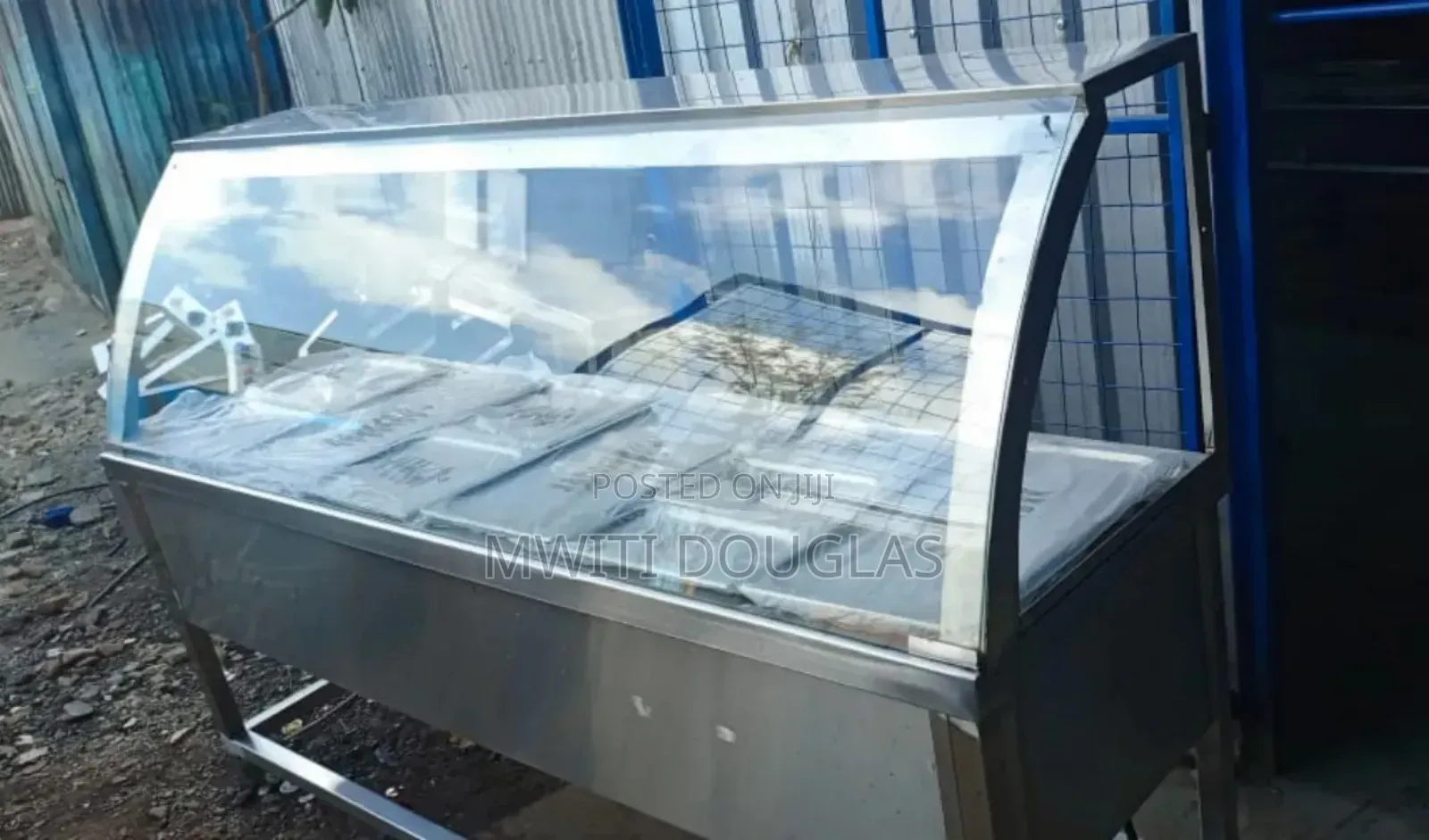 Crucial 6 Inserts Food Warmer Display